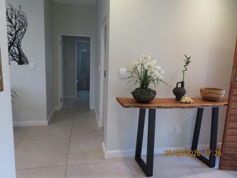 To Let 5 Bedroom Property for Rent in Zevendal Western Cape